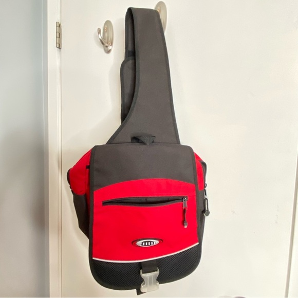 Jaguar Red and Black Messenger bag for School/Work - Excellent Condition - Picture 7 of 13